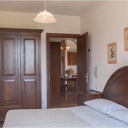 Monica - Apartamento *